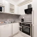 Zensen Nest * Budapest