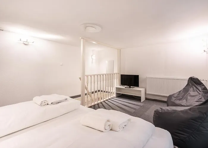 Zensen Nest * Budapest